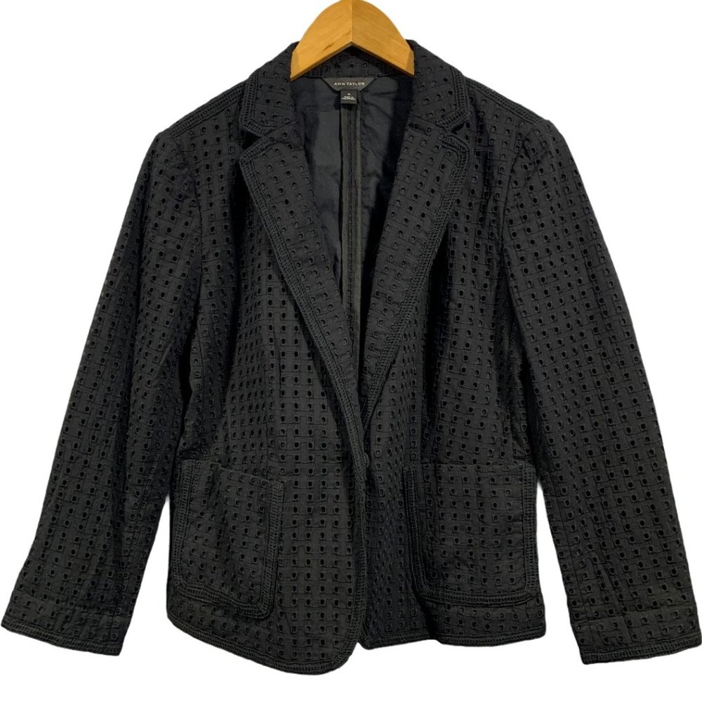Ann Taylor Black Eyelet Single Button Blazer 10